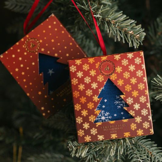 Snowflake Sock Box - 1 Pair of Bamboo Socks (His)